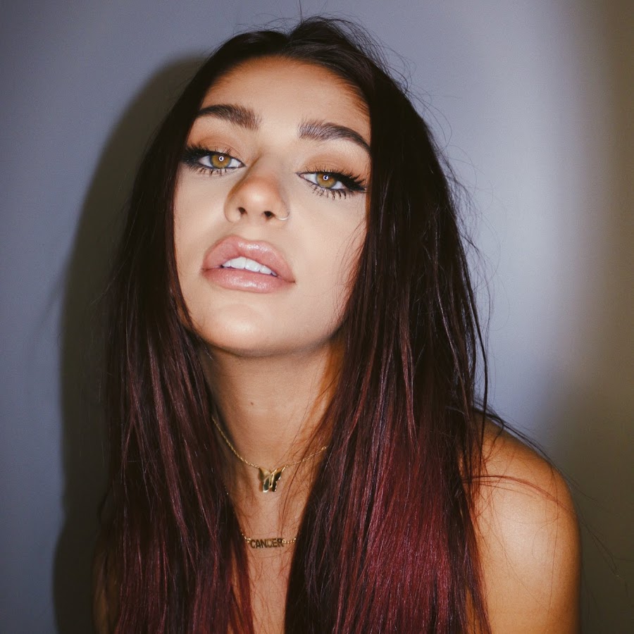 Andrea Russett Cosmetic Surgery Face