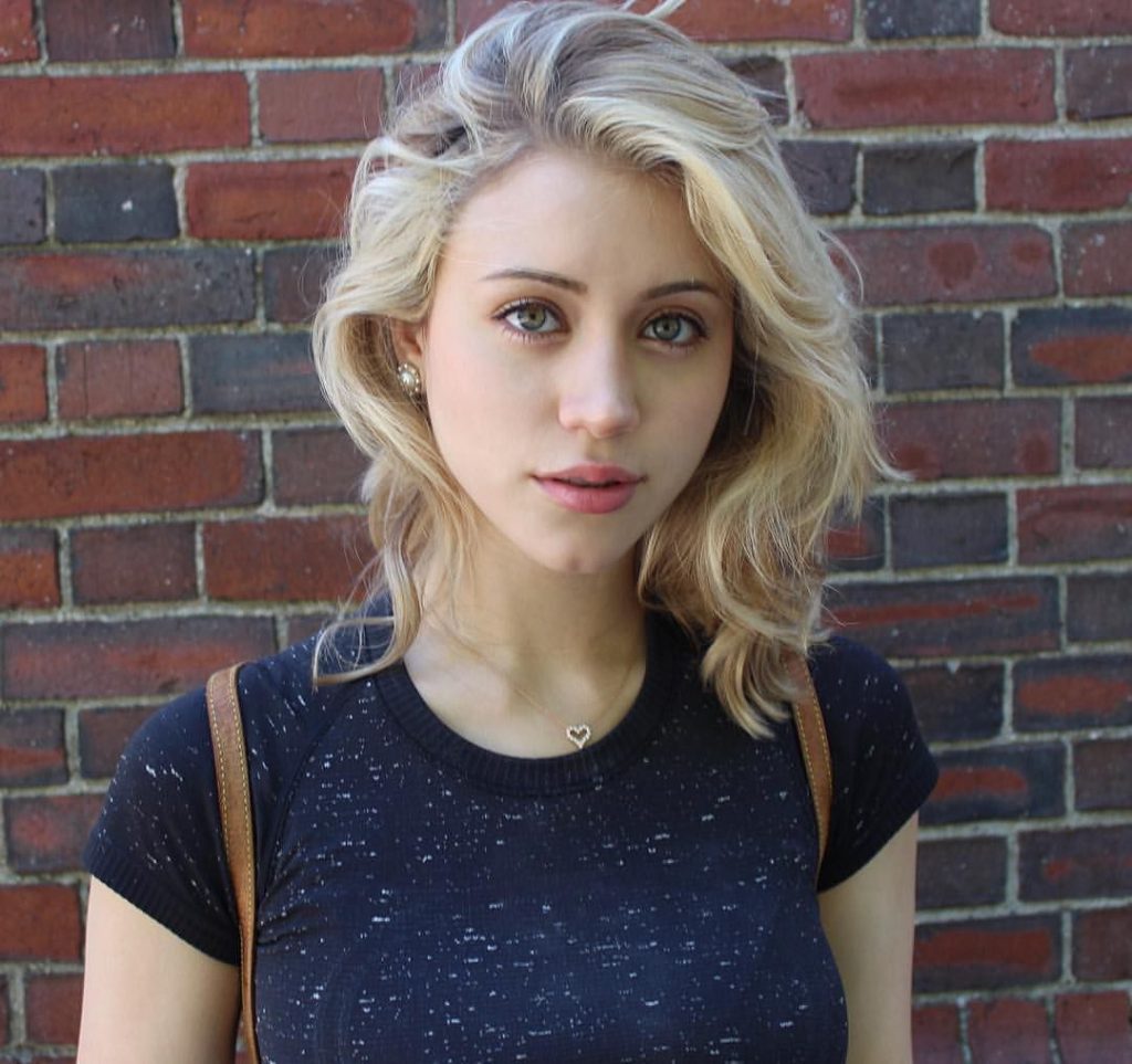 Caylee Cowan Plastic Surgery - Before and After. Boob Job, Lips