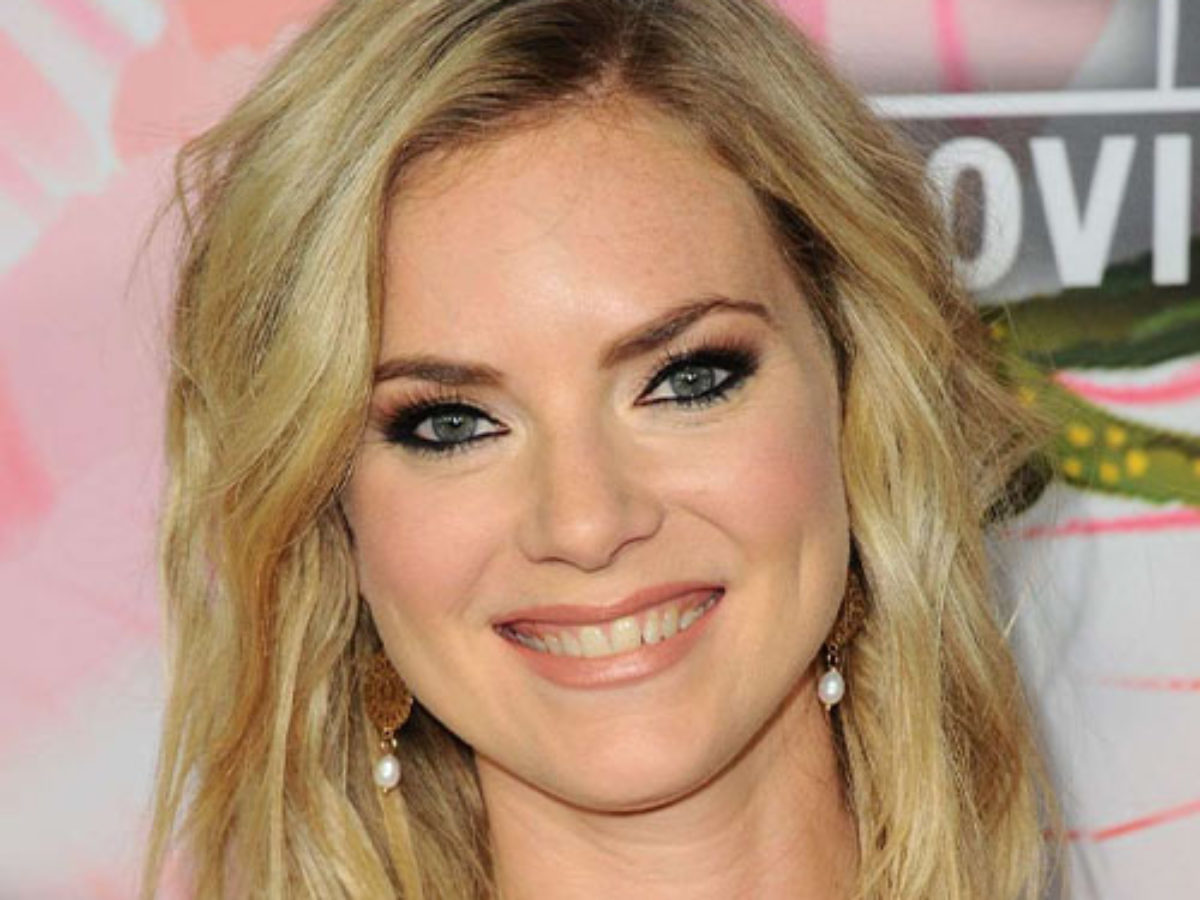 Cindy Busby Plastic Surgery and Body Measurements