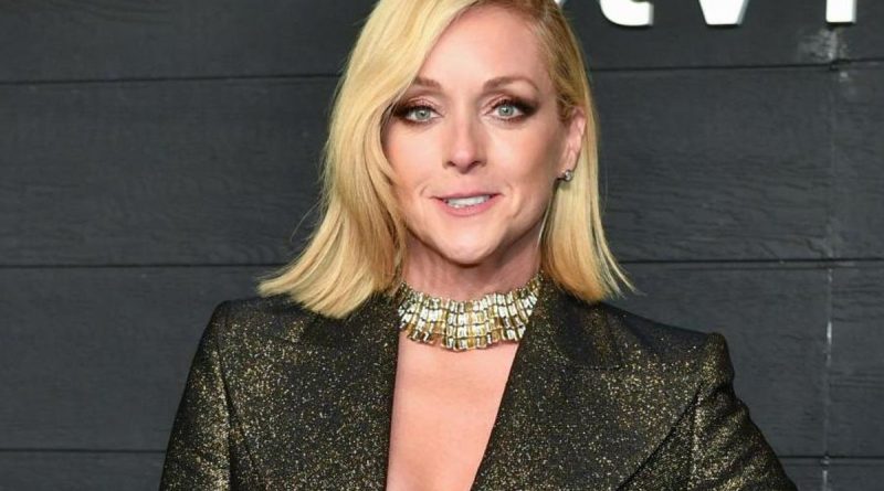 Jane Krakowski Plastic Surgery and Body Measurements