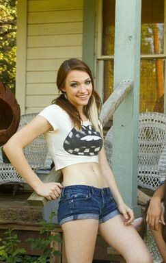 Violett Beane Cosmetic Surgery Body