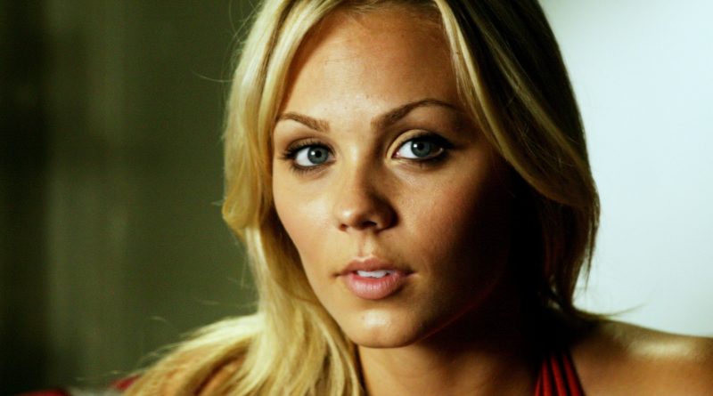 Laura Vandervoort Plastic Surgery