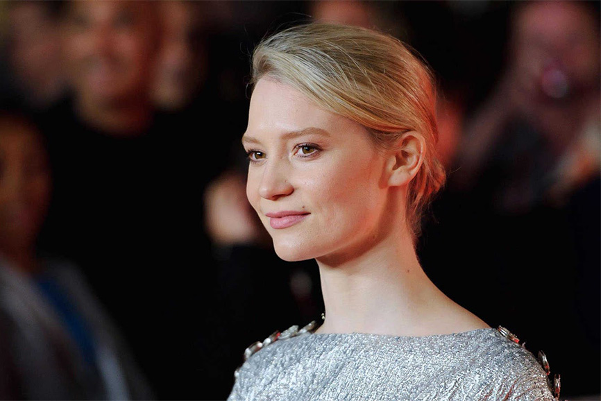 Mia Wasikowska Plastic Surgery