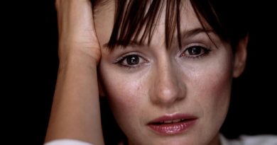 Emily Mortimer Cosmetic Surgery