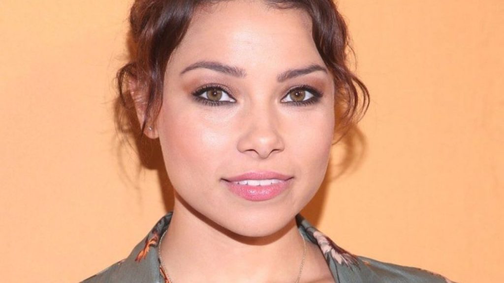 Jessica Parker Kennedy Plastic Surgery Face