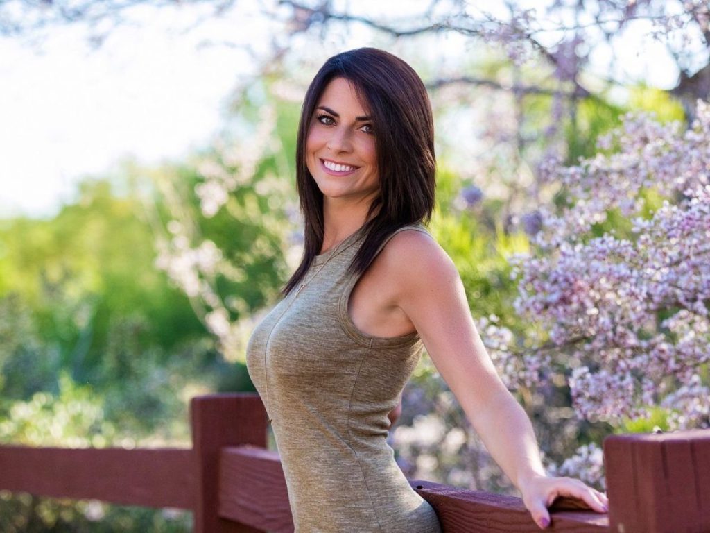 Jenny Dell Plastic Surgery Body