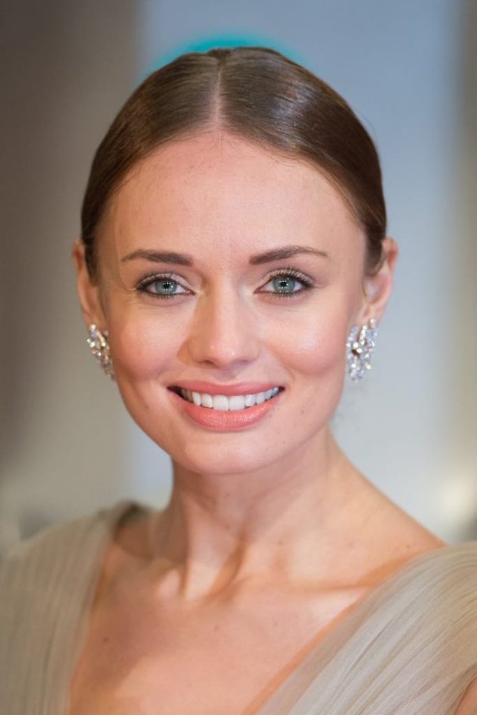 Laura Haddock Cosmetic Surgery Face