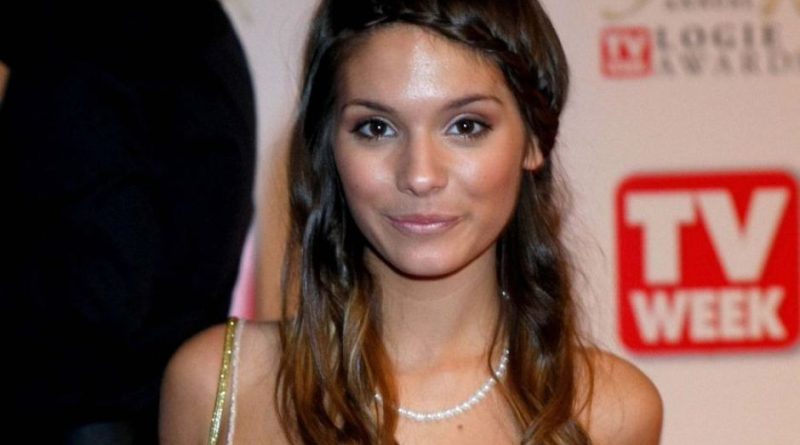 Caitlin Stasey Plastic Surgery and Body Measurements