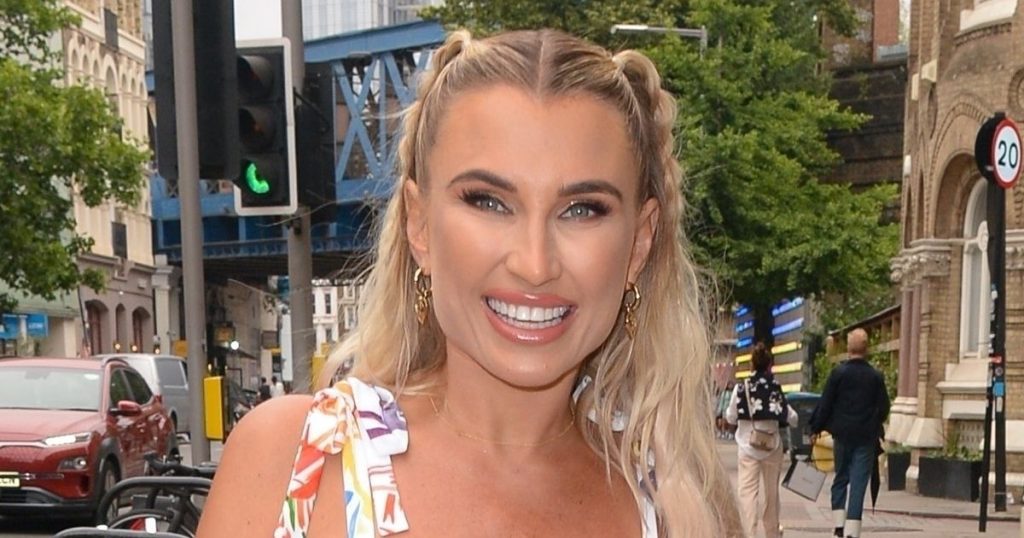 Billie Faiers Cosmetic Surgery Face