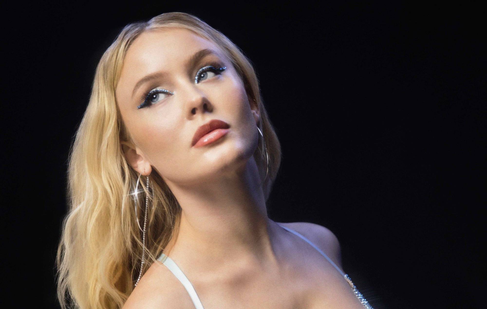 Zara Larsson Plastic Surgery and Body Measurements