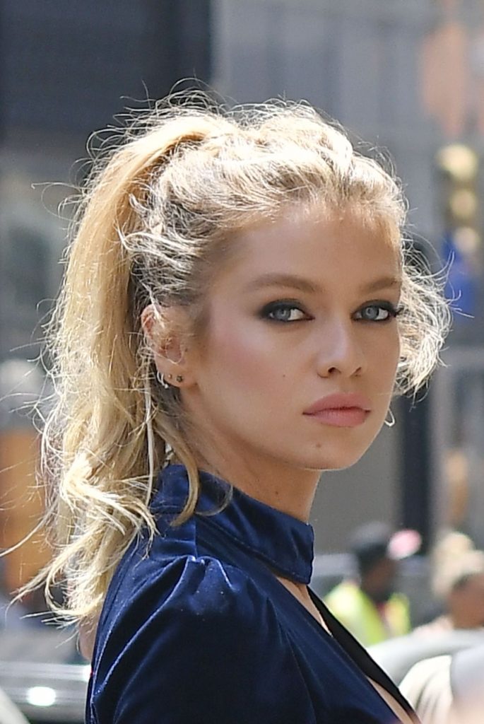 Stella Maxwell Plastic Surgery Face