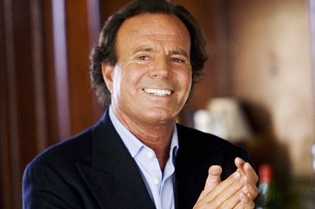 Julio Iglesias Plastic Surgery Face