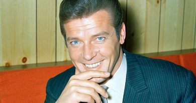 Roger Moore Plastic Surgery