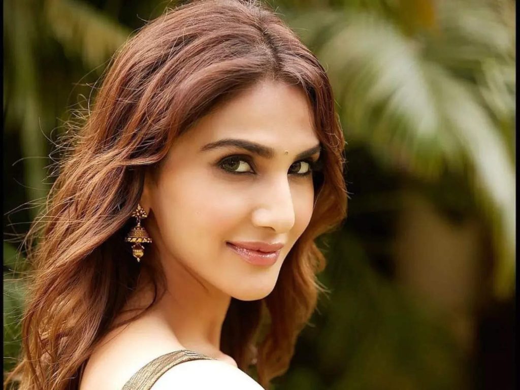 Vaani Kapoor Cosmetic Surgery Face