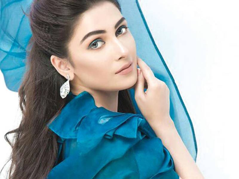 Ayeza Khan Plastic Surgery Face