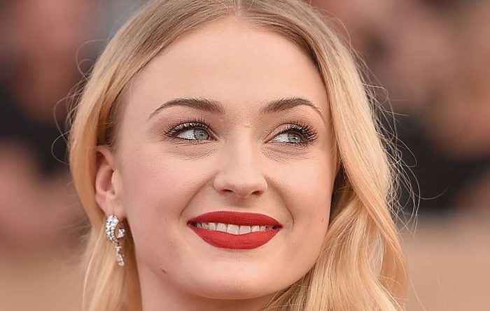 Sophie Turner Plastic Surgery and Body Measurements