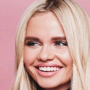 Alli Simpson Plastic Surgery Face